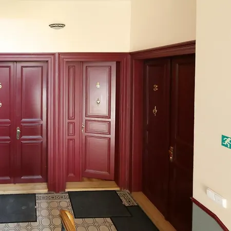Vinohrady Moravska Apartment *