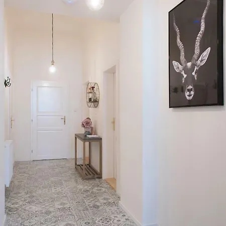 Kent Ridge Loft *