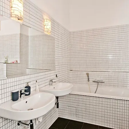 Center Of - Comfortable Home-like