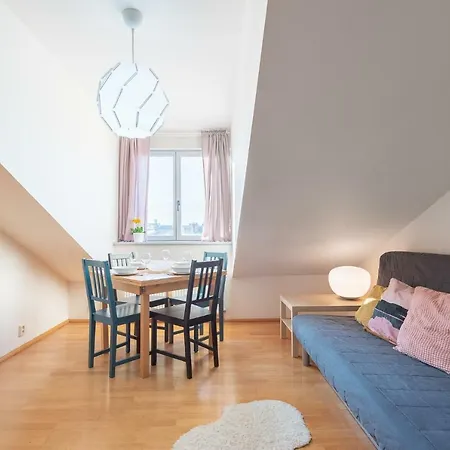 Nest Apartment