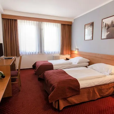 Globus Hotel 3*