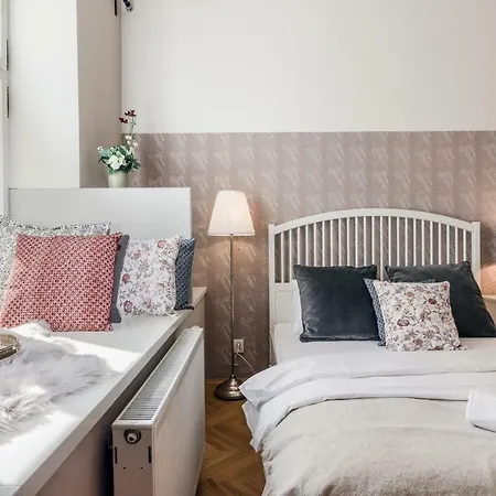 Centre By Michal&friends Apartment *
