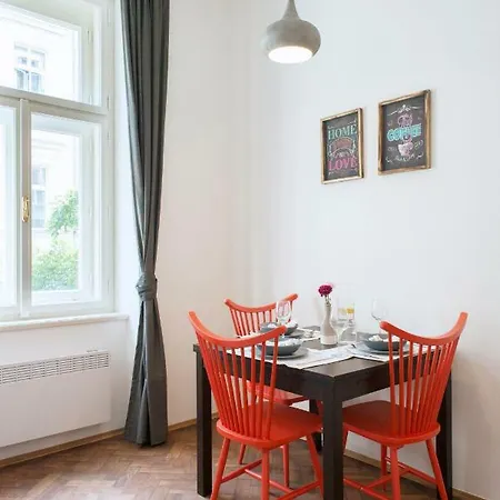 Kent Ridge Loft * Prague