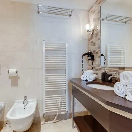 Halkova 5 Apartment