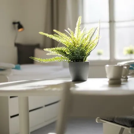 Apartments In Mala Strana - 10 Minutes From Charles Bridge Prague