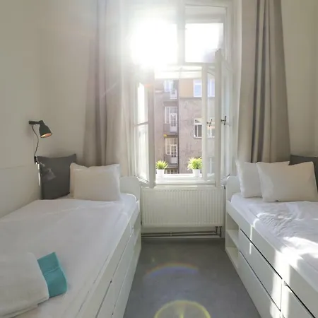 Apartments In Mala Strana - 10 Minutes From Charles Bridge