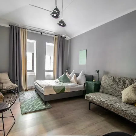 Stylish Close To Eden Garden Praga