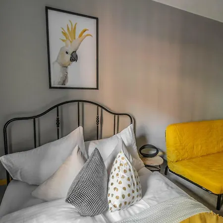 Stylish Close To Eden Garden