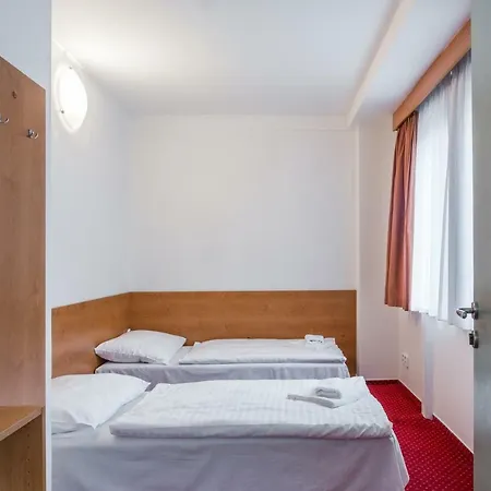 Hotel Globus