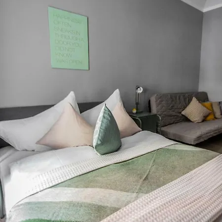 Apartamento Stylish Close To Eden Garden Praga