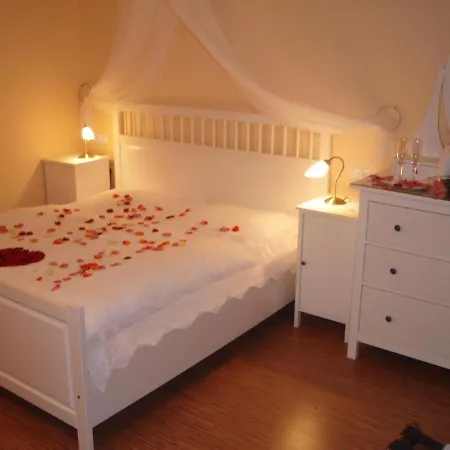 Lucie Guest house