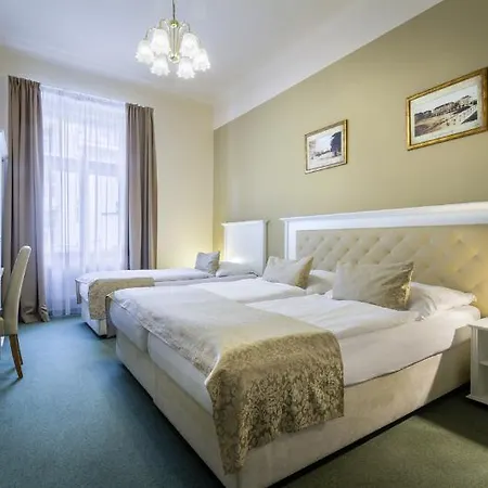 Taurus Hotell 4*