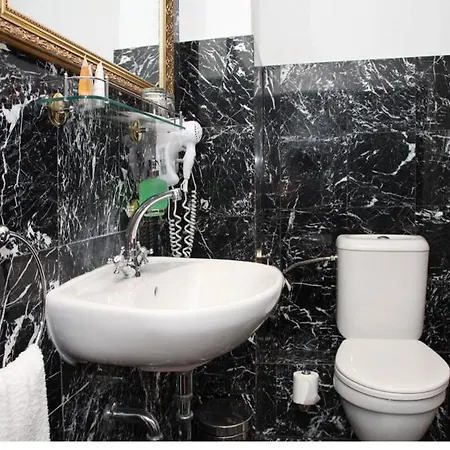 King Charles Boutique 4*
