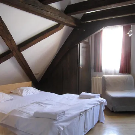 Thunovska Apartmán