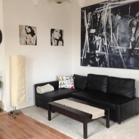 Apartment Exclusive On Zborovska Prague