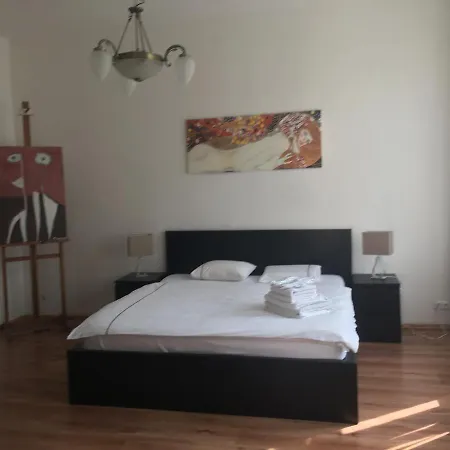 Apartment Exclusive On Zborovska Prague
