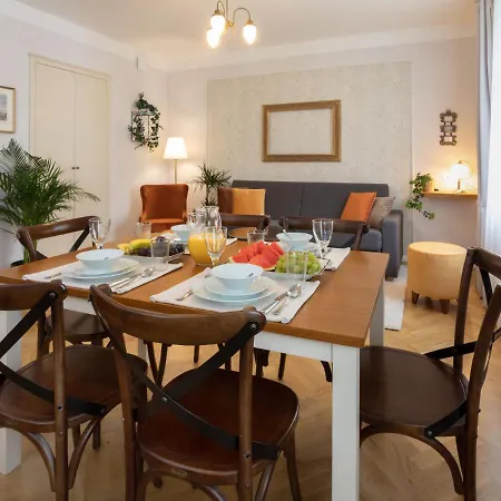 Apartment Seno6 *