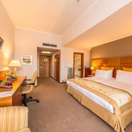 Hotel Grand International - Czech Leading Prag