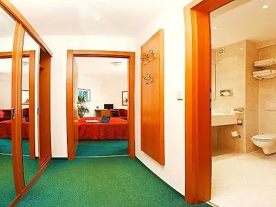 Hotell Troja 4*