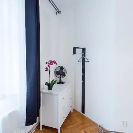 Modern Skolska 20 Apartment