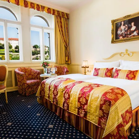 Luxury Family Royal Palace Szálloda 5*