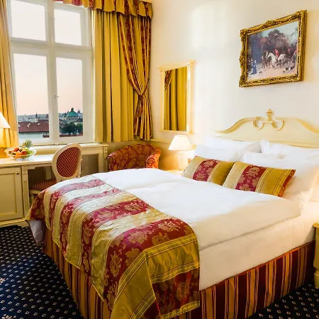 Luxury Family Royal Palace Prága