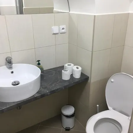 Hostal Atilla Empire